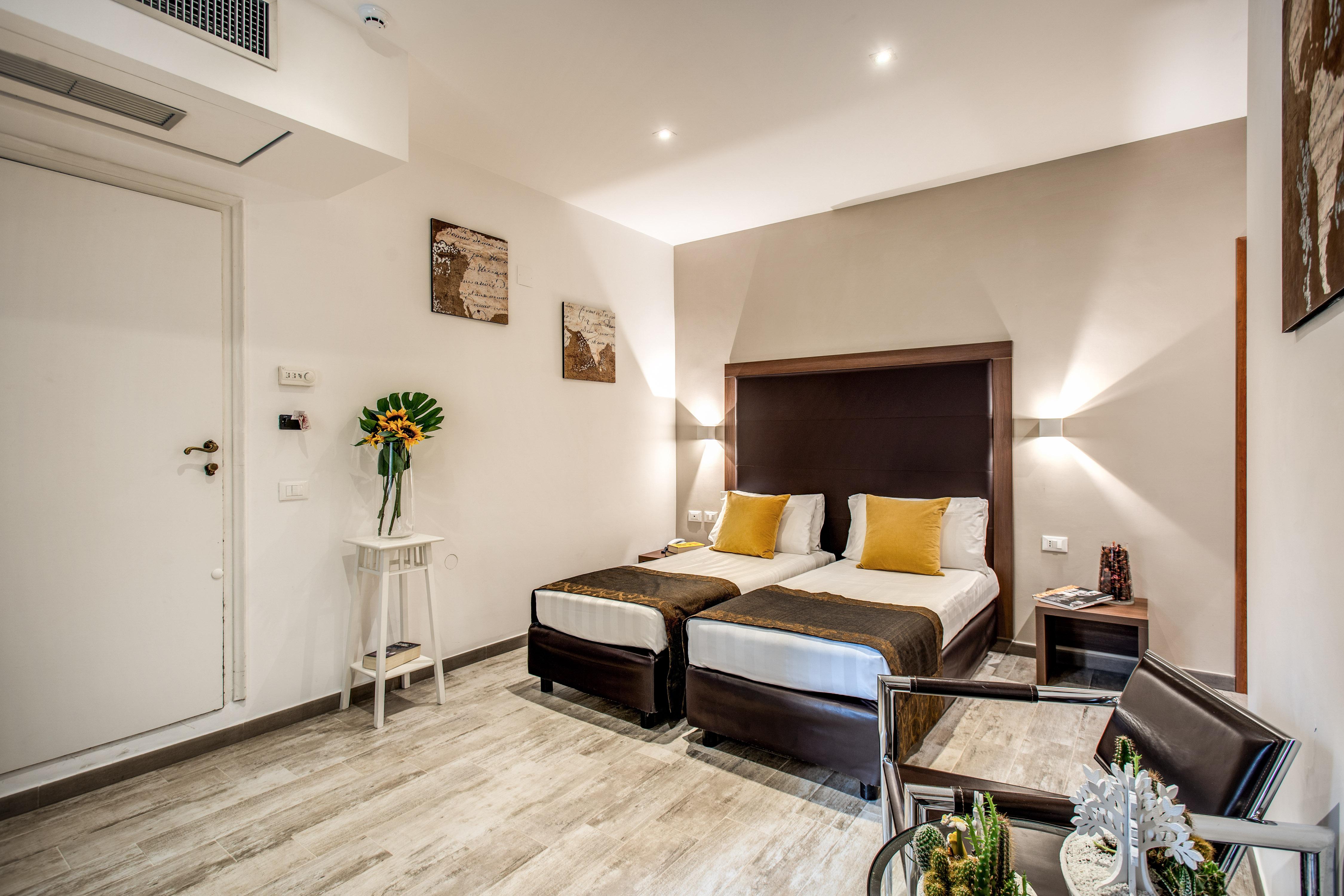 Garden Hotel 3*